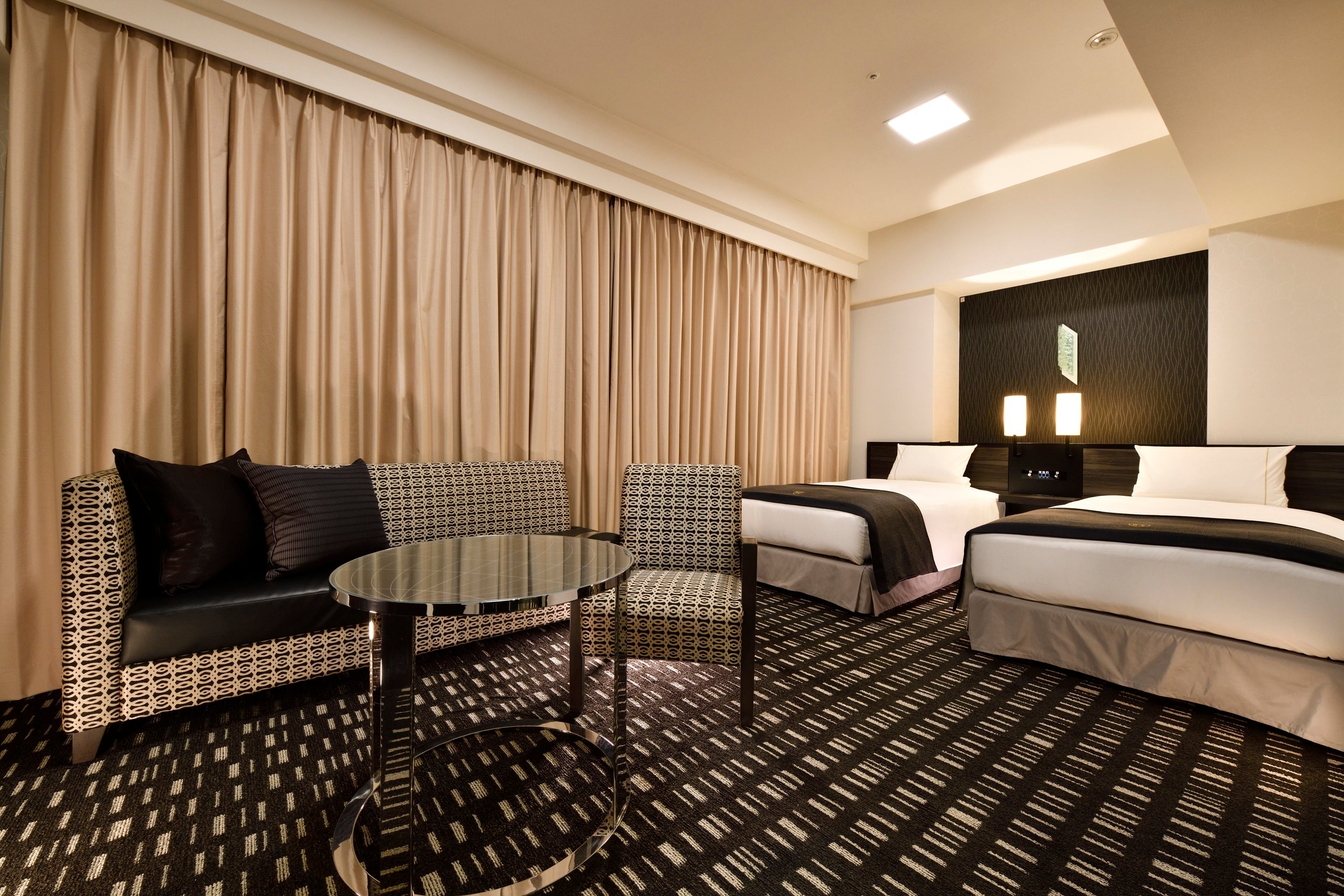 配備 Airweave 床墊的尊爵豪華雙床房