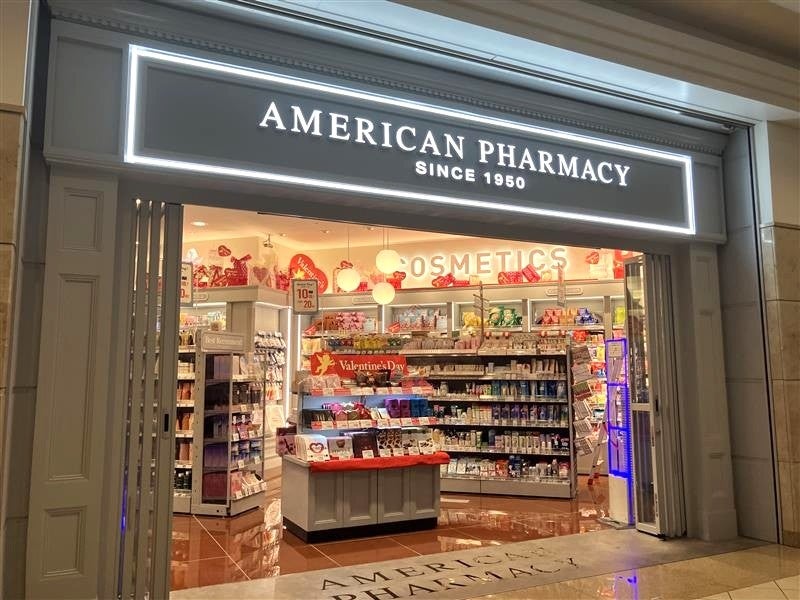 Apertura de la renovación de la tienda AMERICAN PHARMACY Marunouchi - Conexión directa con la estación de Tokio