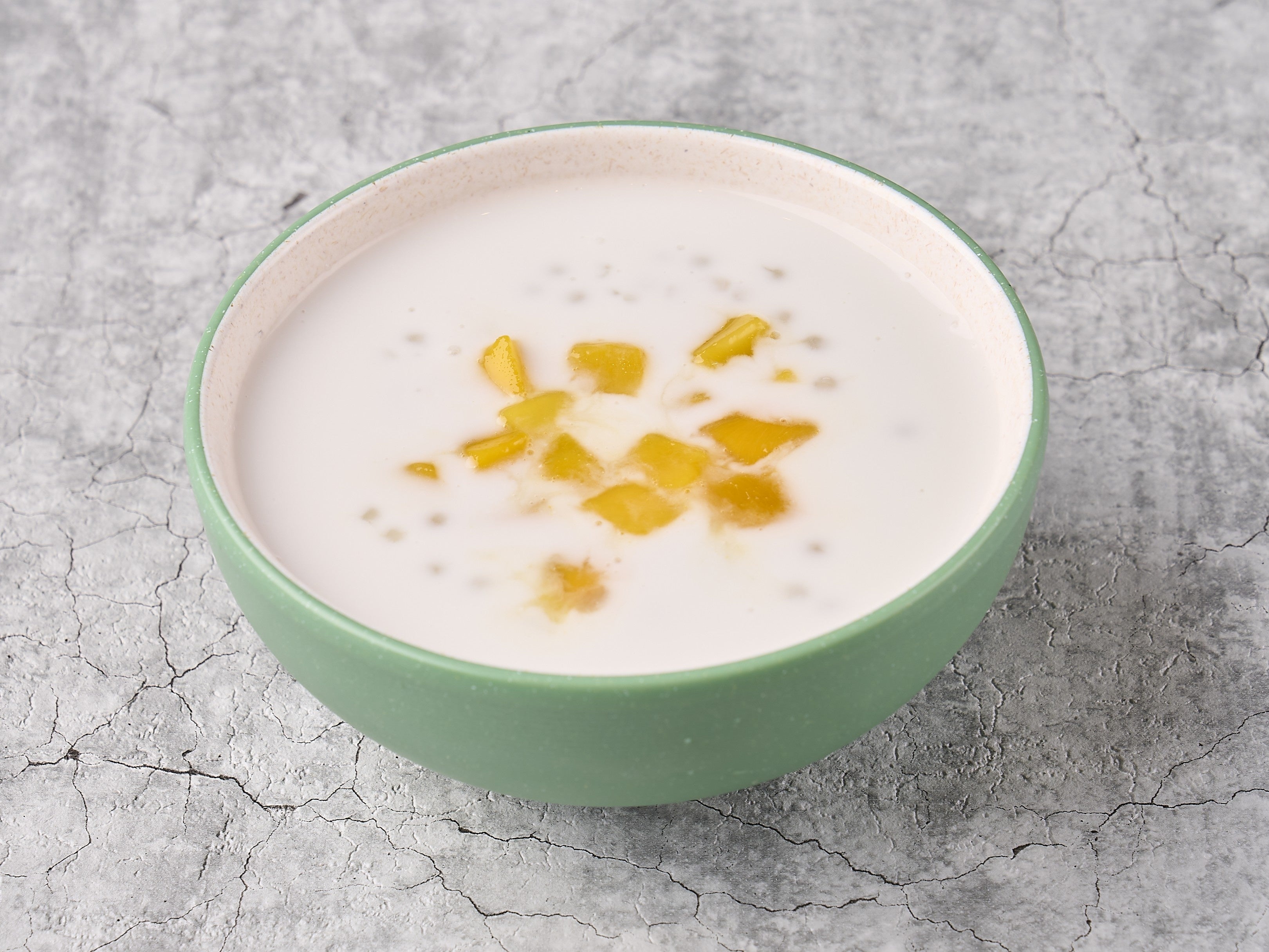 椰汁西米露甜点