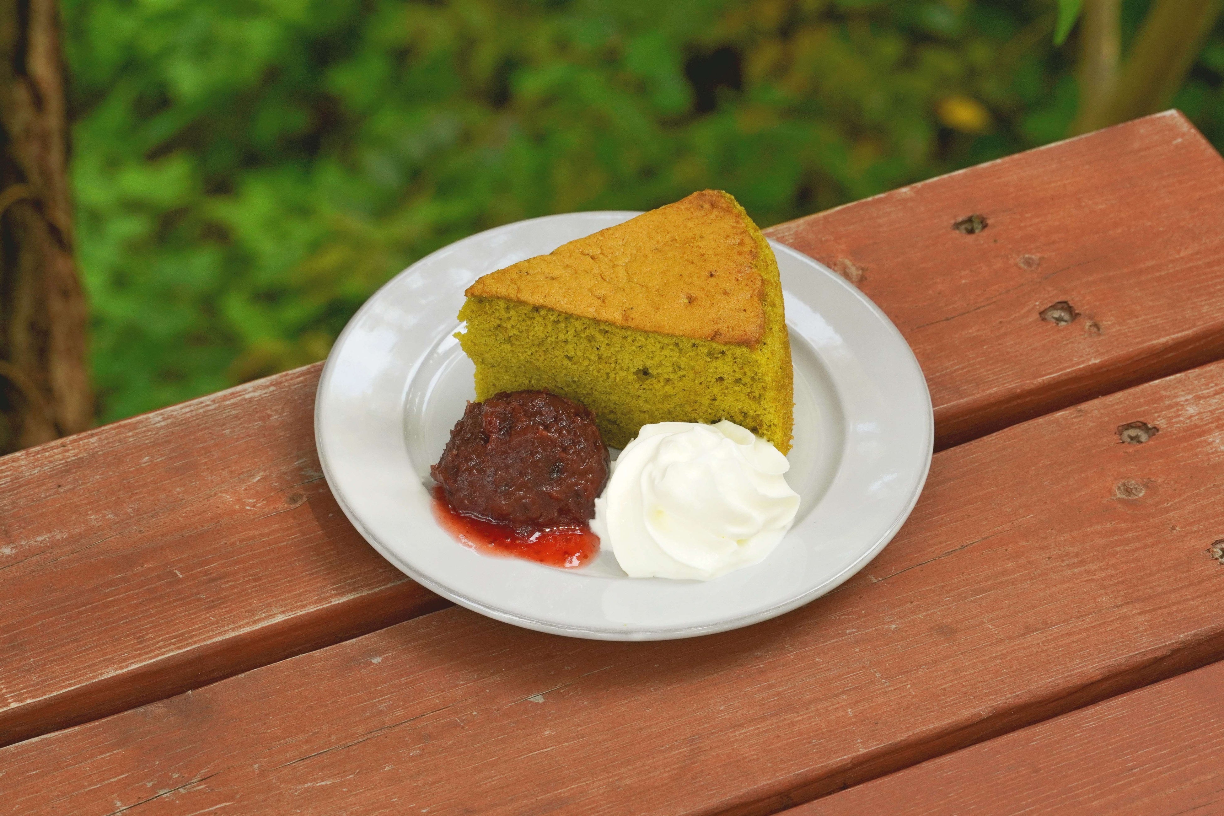 猿岛茶黄油蛋糕 - 600 日元