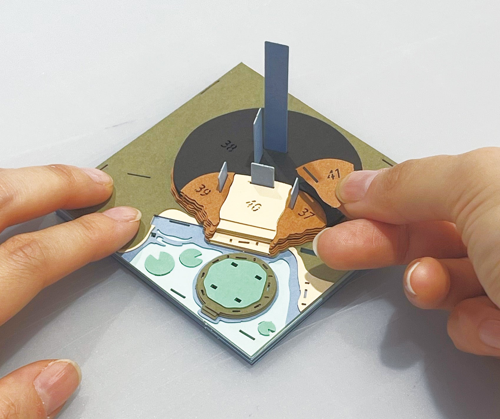 Egghead Edition Display