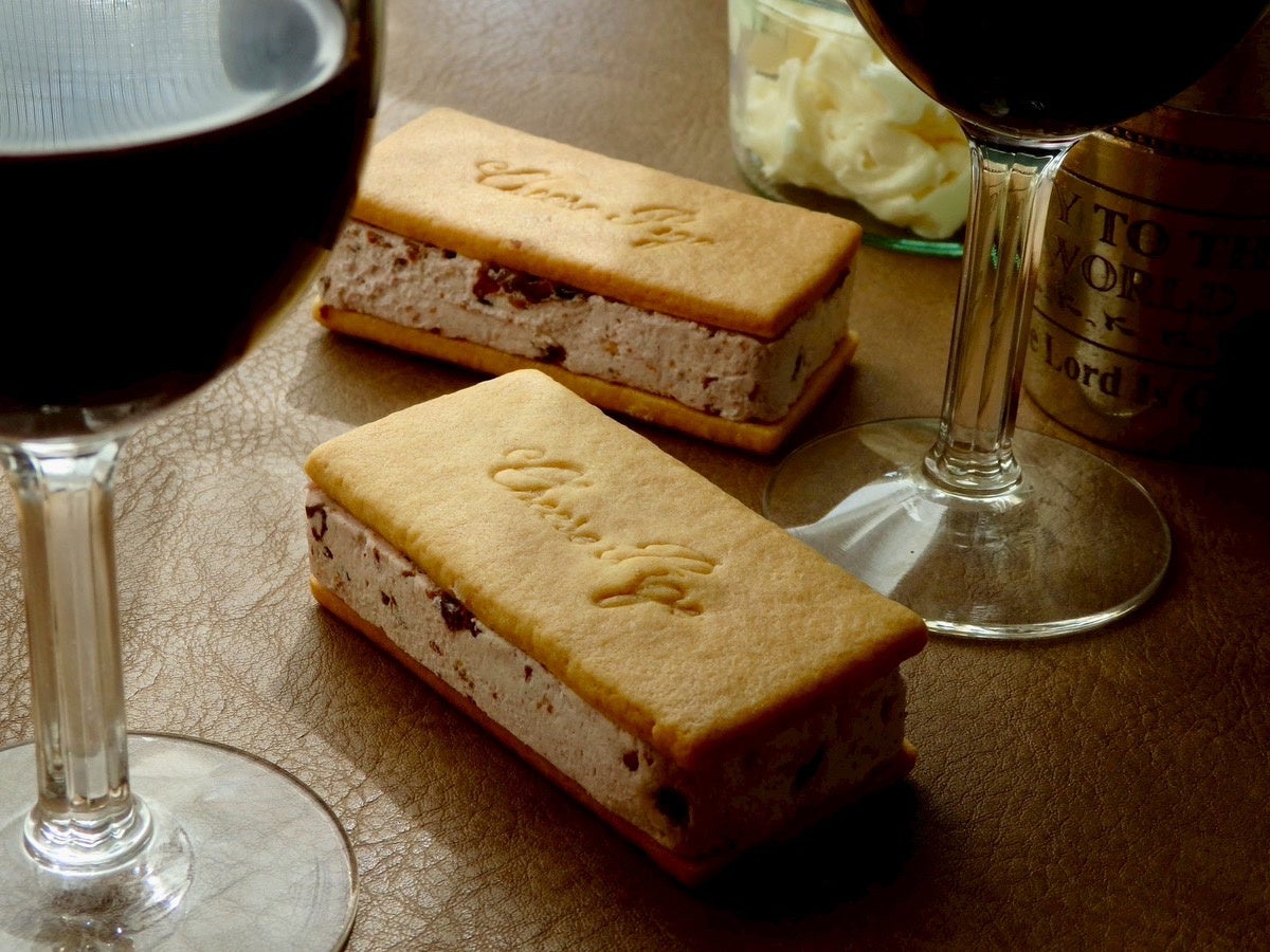 Sandwich Keju Kue Kering - Kismis Rum Anggur Port