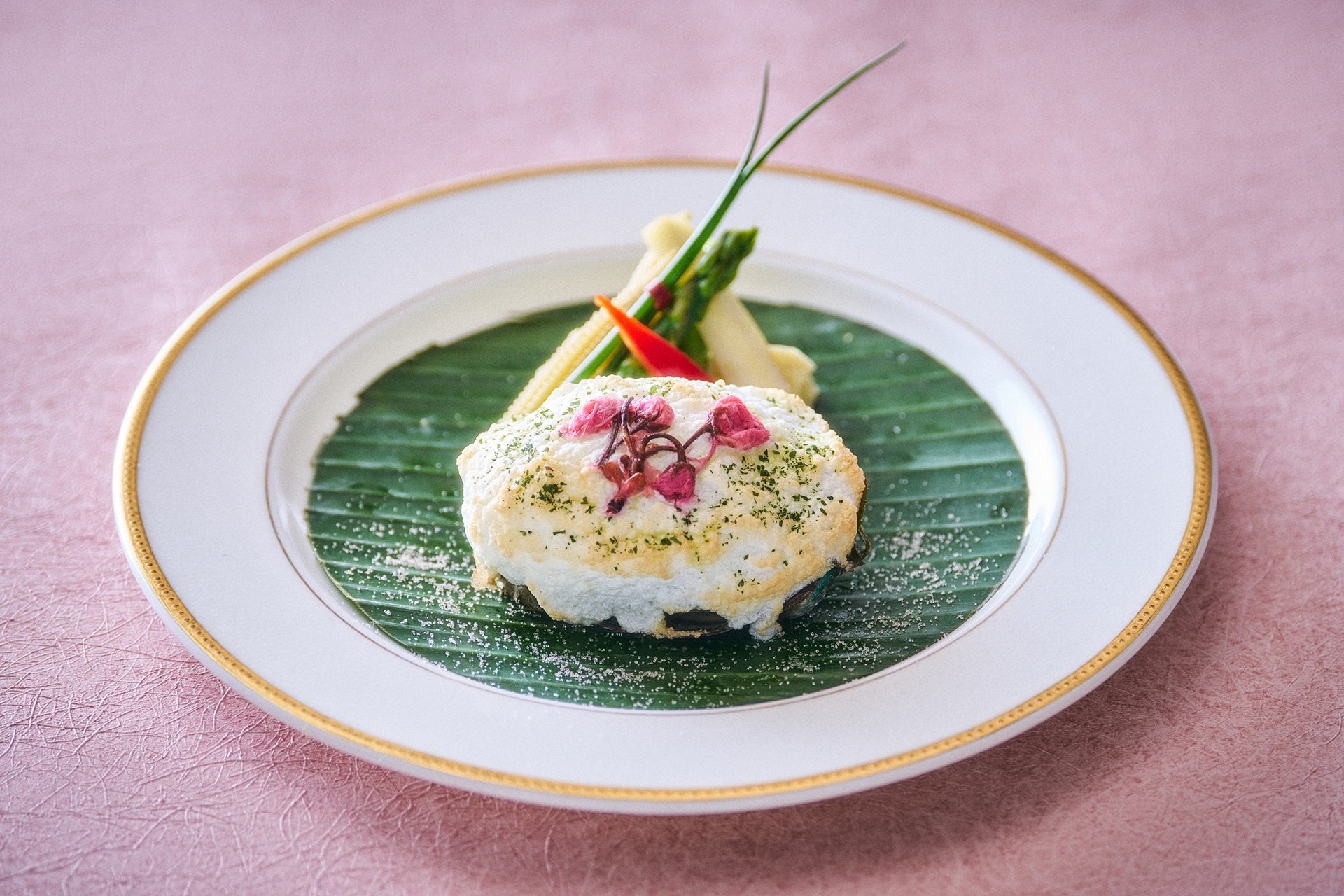 Abalone wrapped in cherry leaves and oven-baked