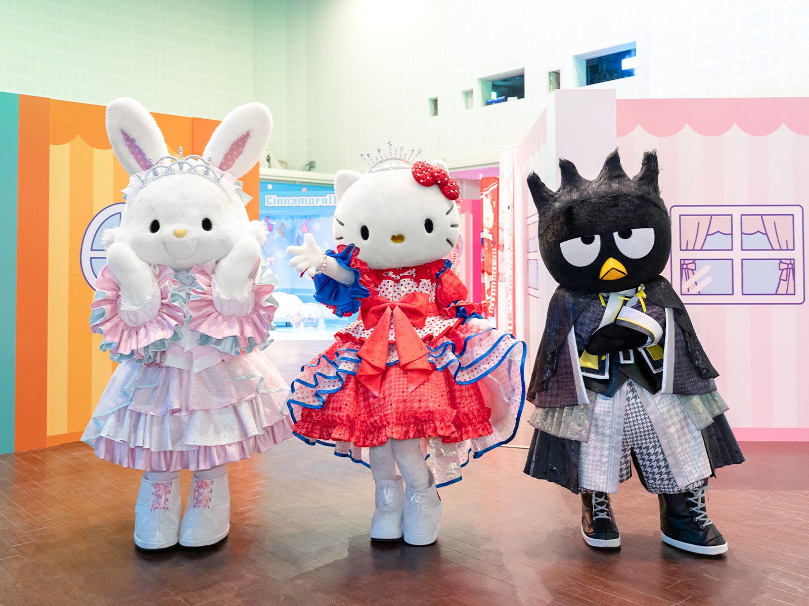 わたる Hello Kitty Comienza el colorido evento de Puroland con Hello Kitty, Bad Badtz