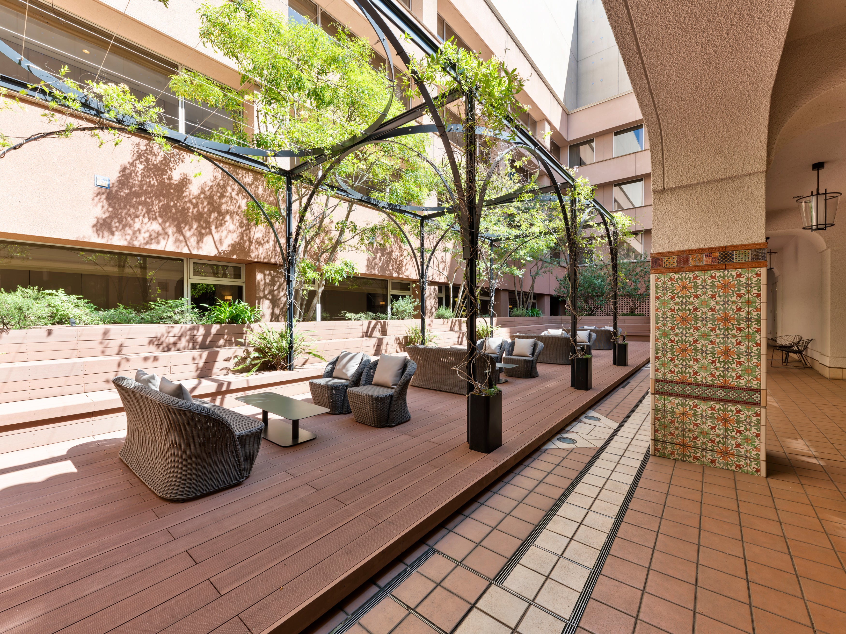 14F Guest-only Patio