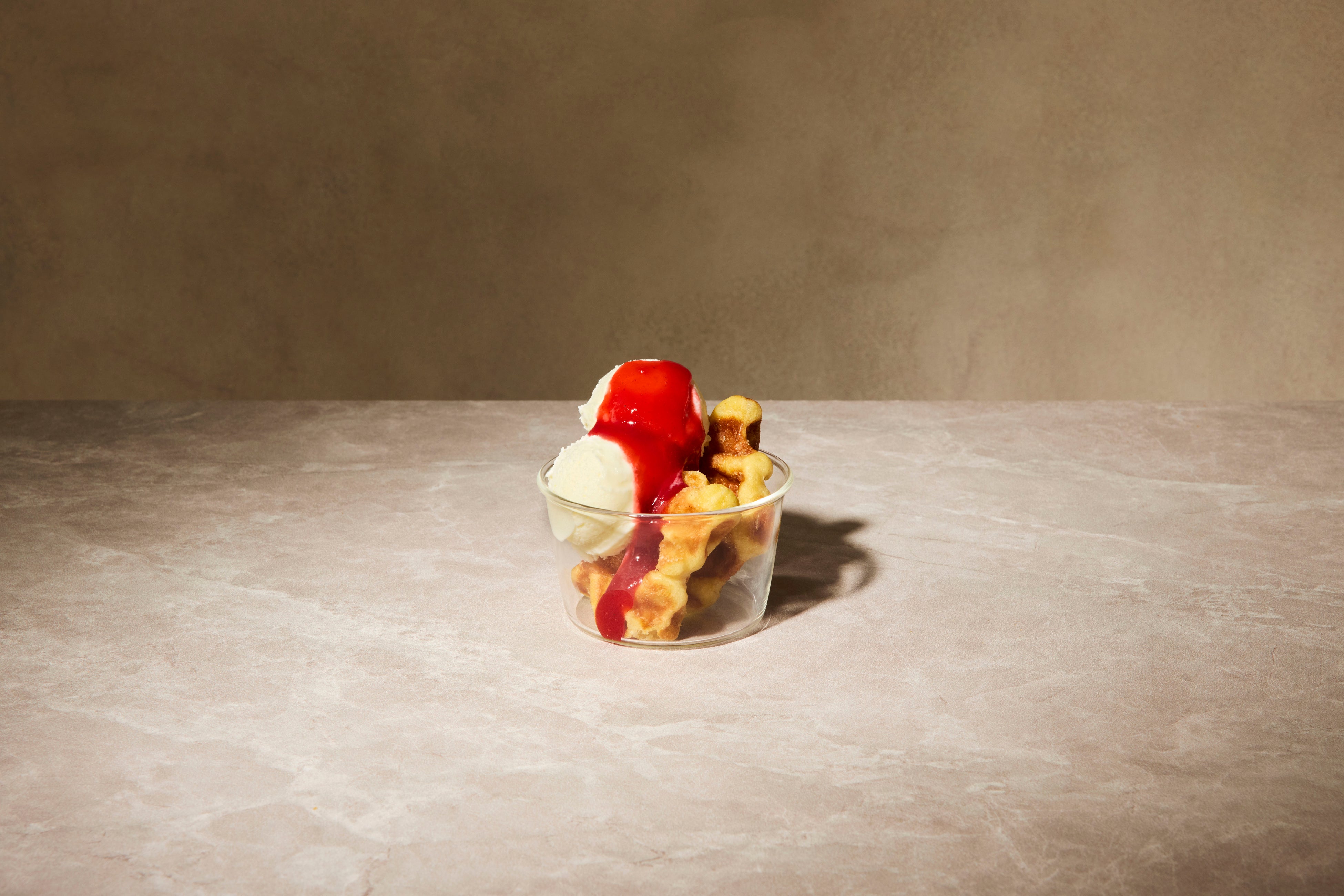 Waffle Parfait Strawberry - Kyoto Rokkaku Cafe Exclusive