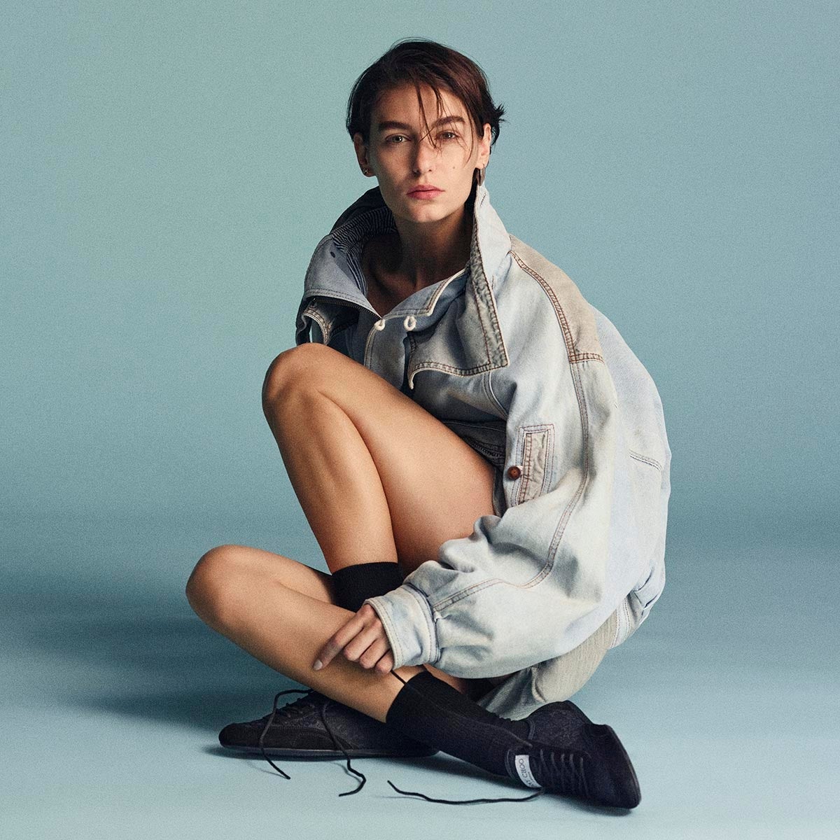 JIMMY CHOO SUNNY 运动鞋 - 设计的另一个角度