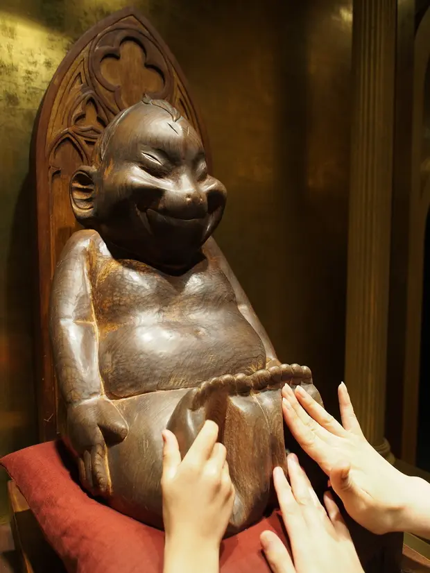 Billiken-san lucky god statue