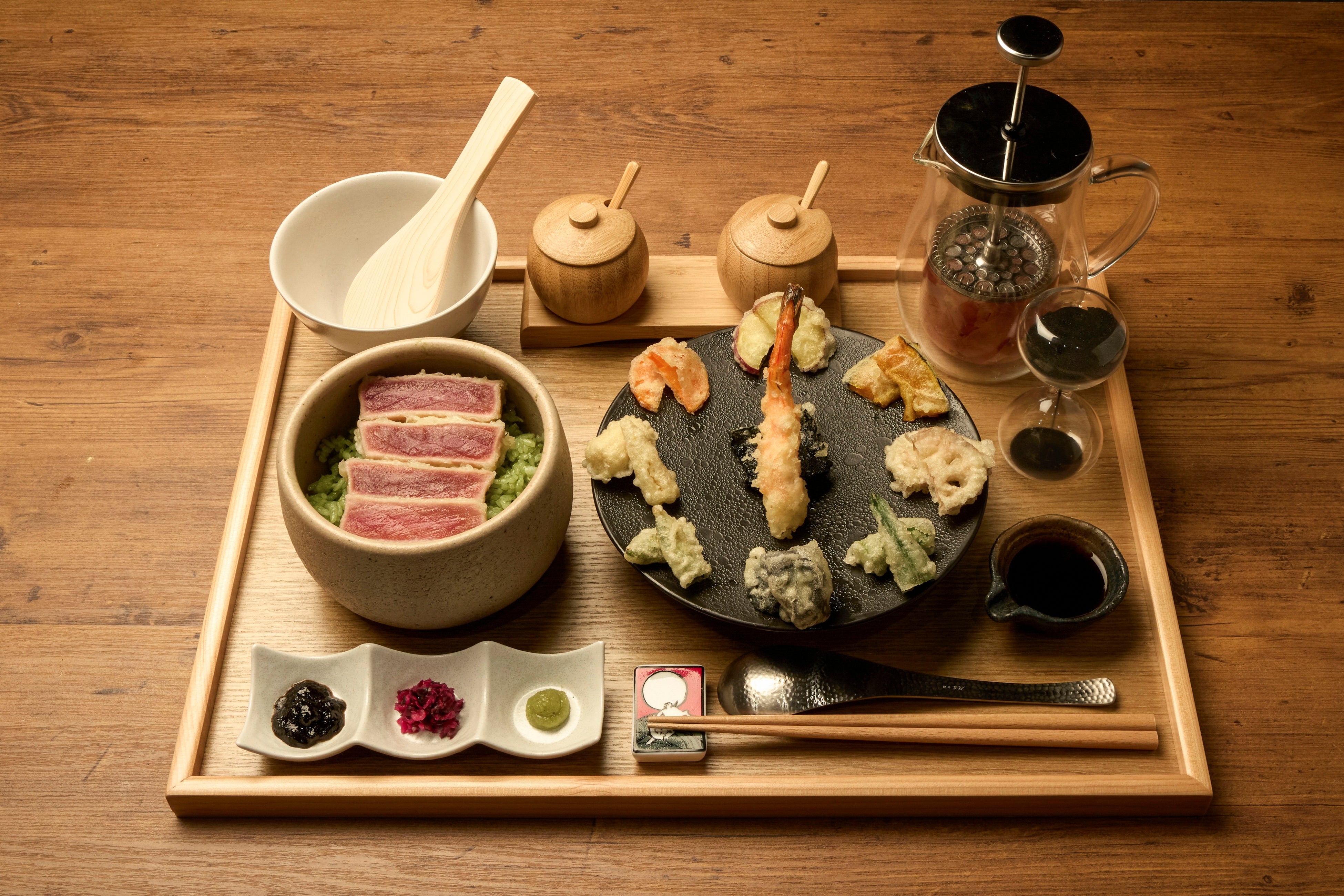 Tempura bowl dengan topping tuna