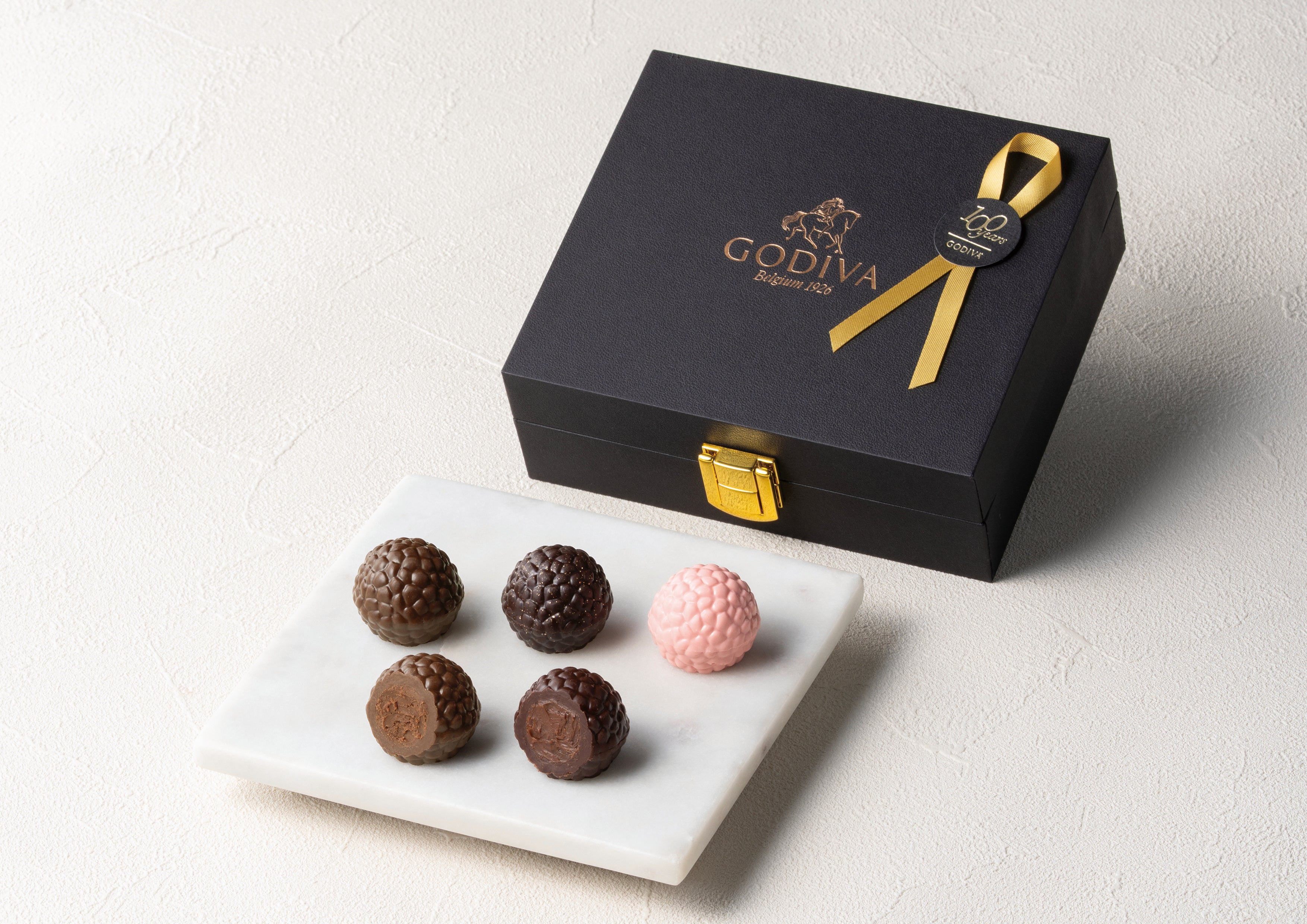 GODIVA Celebrates 100th Anniversary with Star Chef Collection