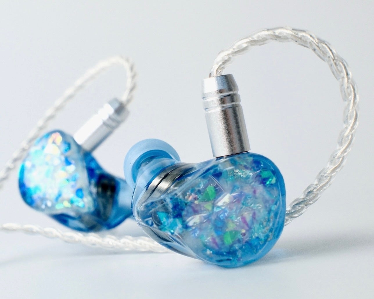 LIFEEAR Nova color options