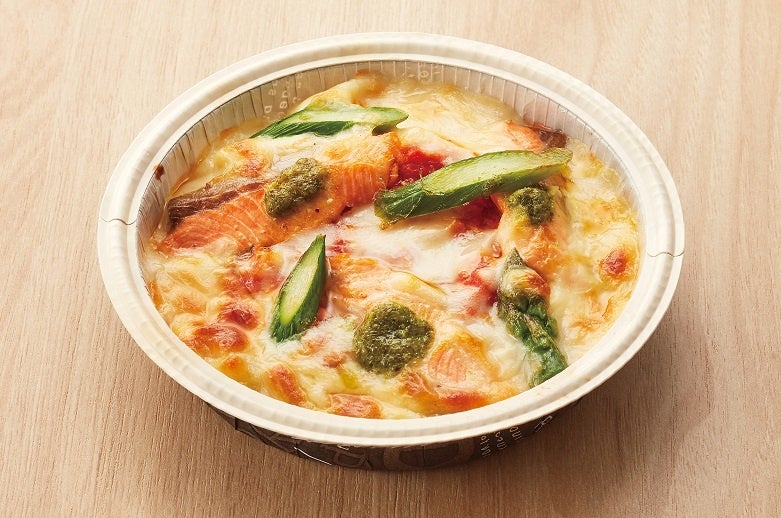 하베스터 야쿠모 홋카이도 후타미 연어와 치킨 럭셔리 그라탕