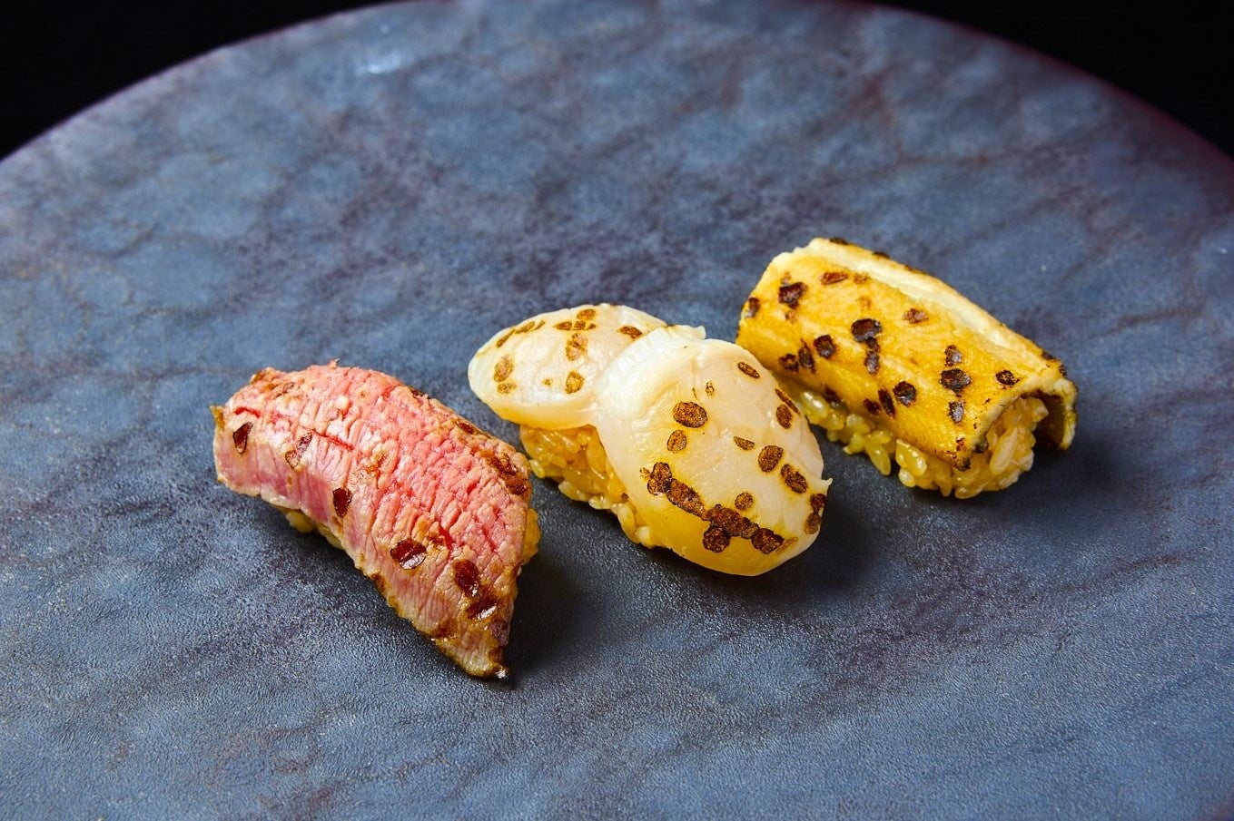 Sushi aburi tradisional Jepang