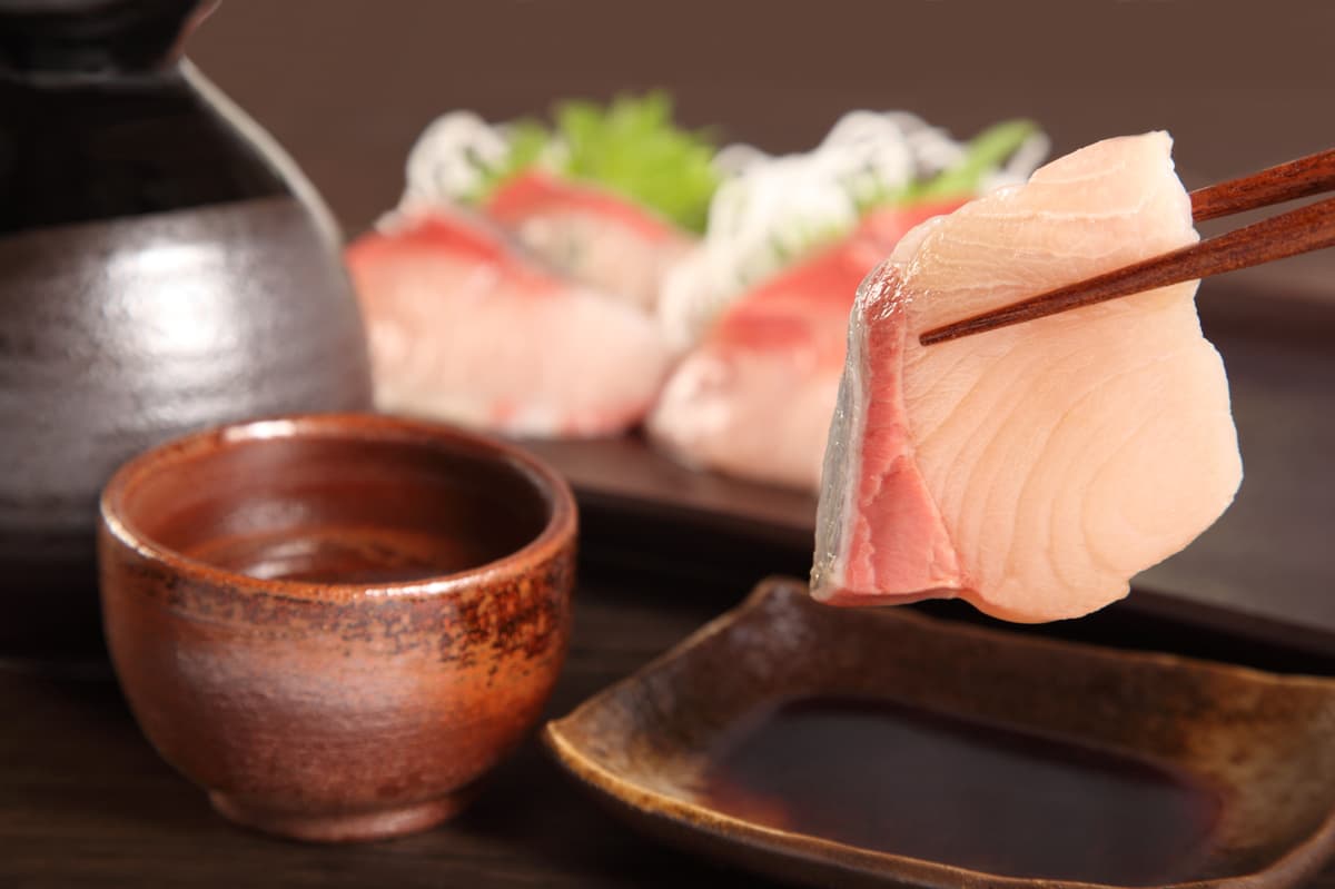 Eat & Talk: Explore Tokyo's Food & Culture with Record, Sports & Cat-Loving Onomura - Image 2