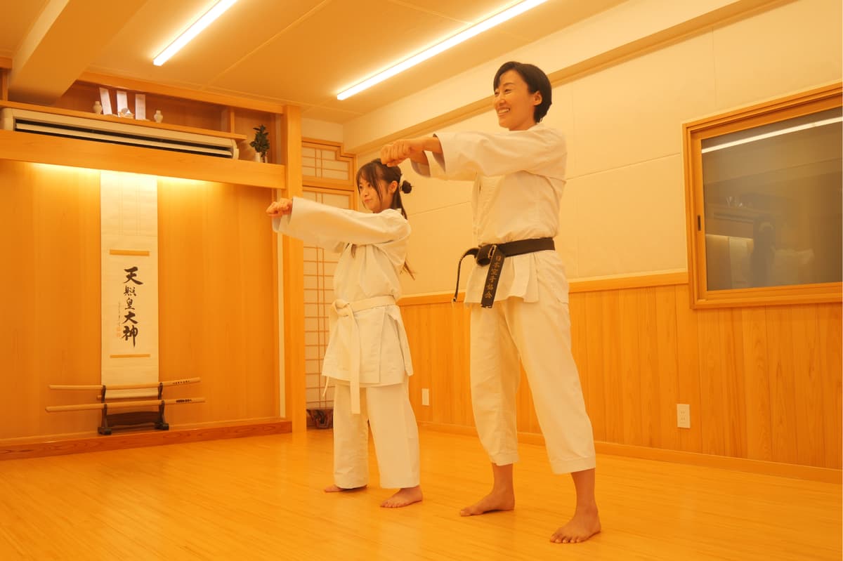 Authentic Karate Experience in Akasaka with Expert Instructors - Image 2