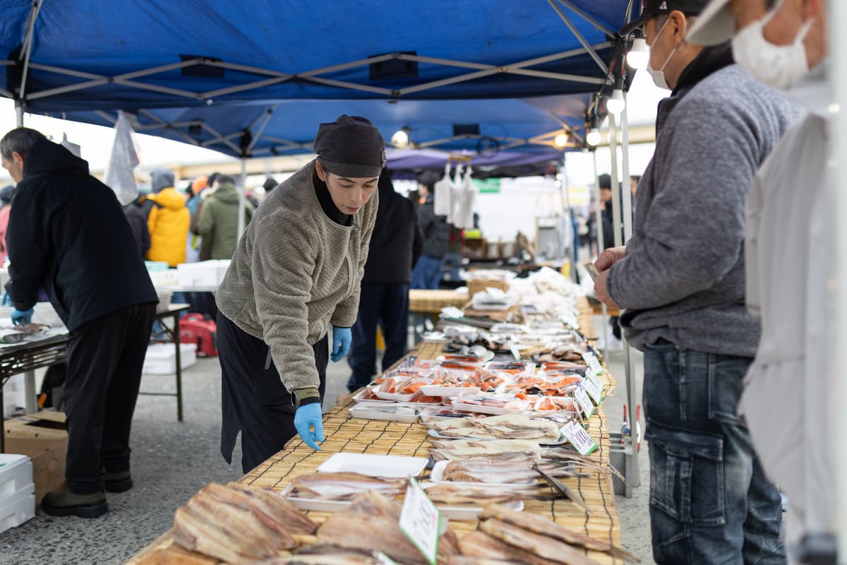 Descubre el Hachinohe más secreto con una fotógrafa local: mercado matutino de Tatehana Wharf y paseo costero - Image 9