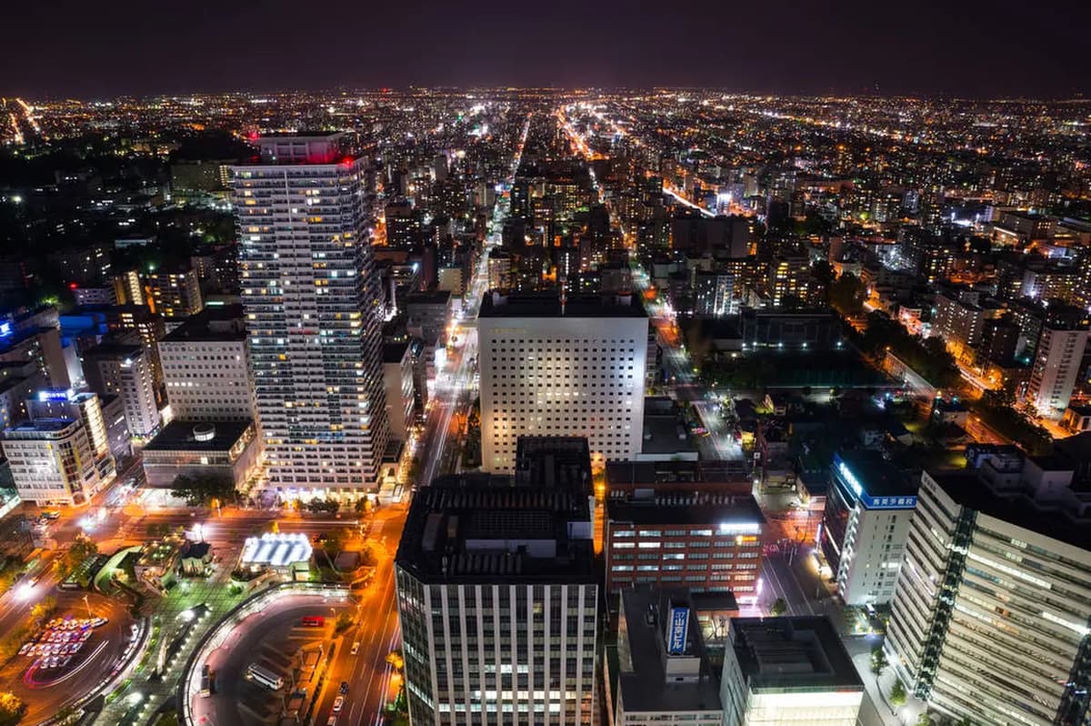 札幌薄野酒吧畅饮夜游：海鲜与拉面之旅 - Image 4