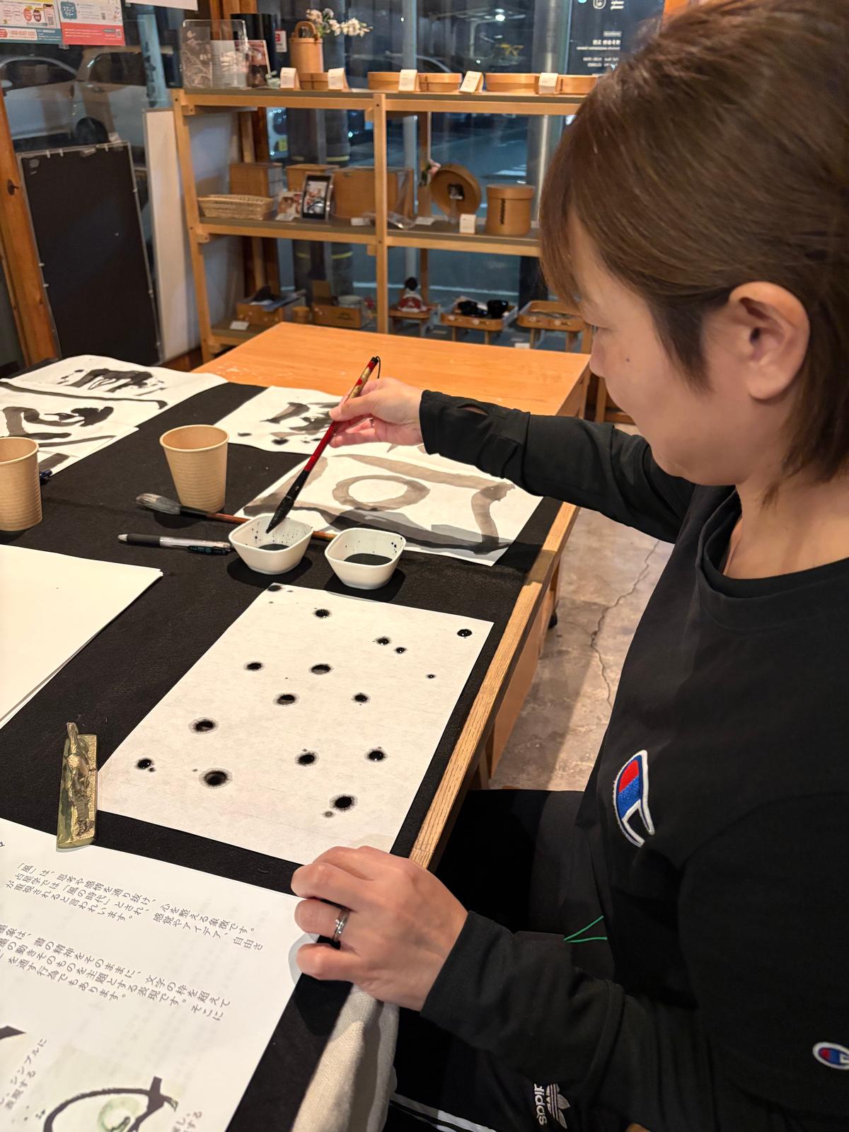 Private Sumi Art Experience with a Japanese Calligraphy Artist – Name Art, Performance & Meditation - Image 7