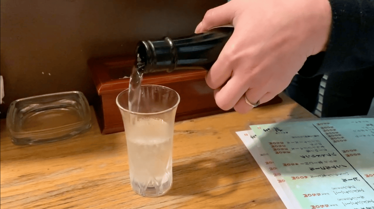 十胜带广居酒屋美食夜游：品尝当地葡萄酒和猪肉盖饭 - Image 3