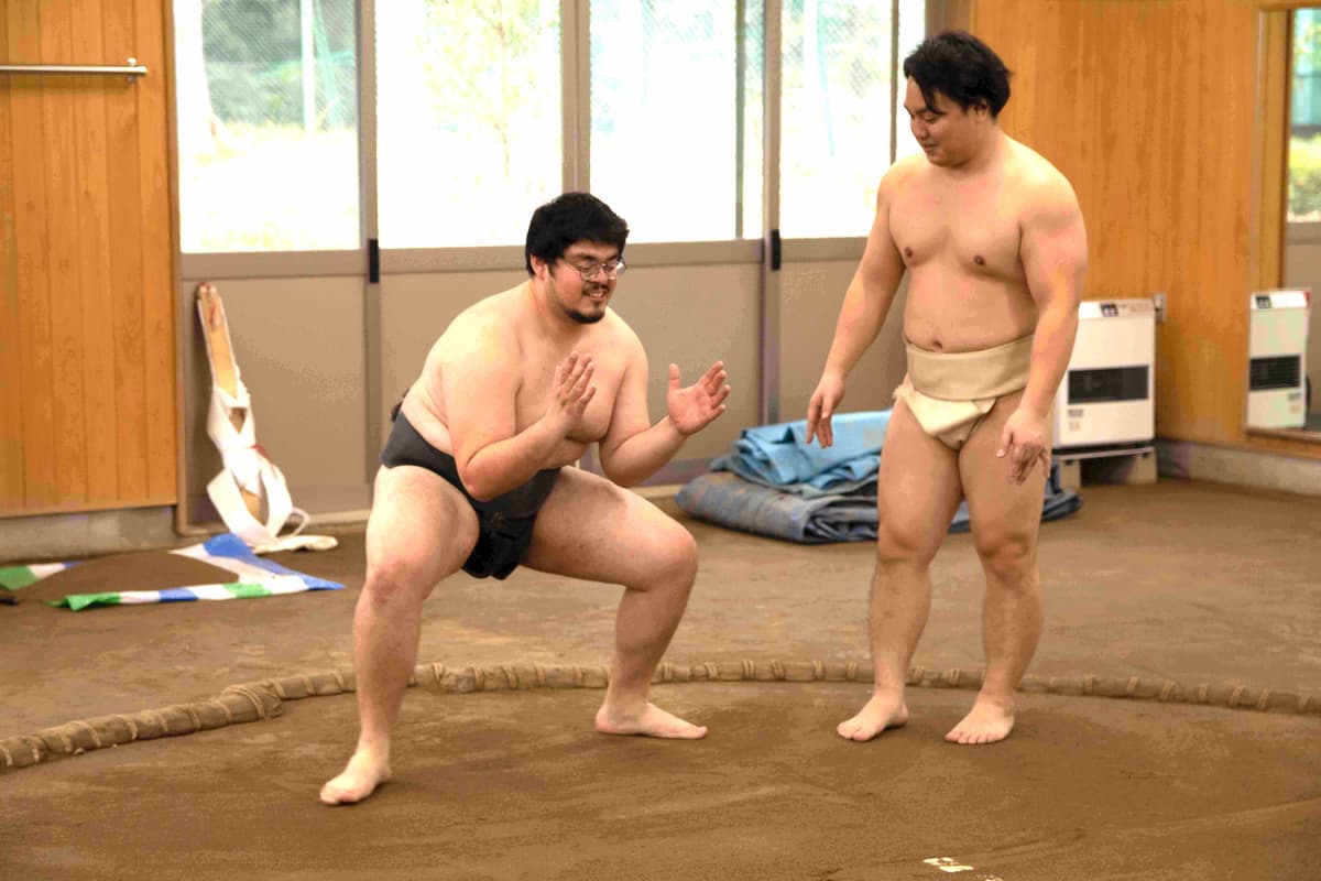 東京正宗相撲訓練體驗：由冠軍教練 Takeshi Amitani 親自指導 - Image 3