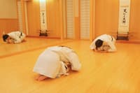 Authentic Karate Experience in Akasaka with Expert Instructors - Thumbnail 9