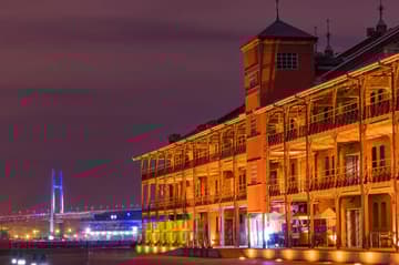 横滨红砖仓库区夜间畅饮之旅