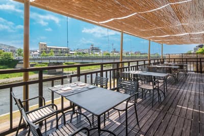 Funatsuru京都鸭川度假酒店将于2026年5月1日恢复川床纳凉席餐饮服务