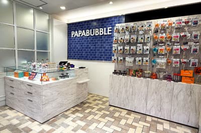 PAPABUBBLE 팝업 스토어, 루미네 기타센주점 오픈 및 한정판 롤리팝 증정 행사 실시
