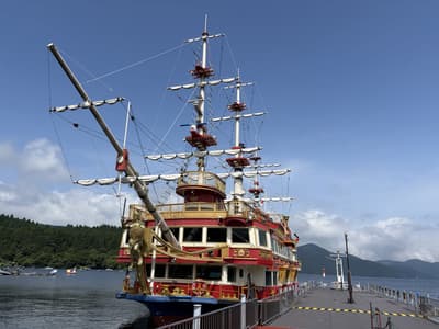 Hakone Pirate Ship "Royal II" Completes Cabin Renewal, and "OWAKUDANI KITCHEN" Opens in the Chikyu no Tani Observation Area