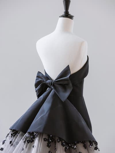 Dior精湛工藝展現：EJAE於2026年英國影藝學院電影獎頒獎典禮身穿Jonathan Anderson設計