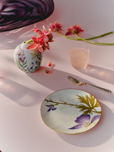 皇家哥本哈根 2026 春季系列以丹麥野花為主題