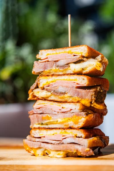 El sándwich cubano de Kuriya Shichidaime Matsugoro, que vendió 2,500 unidades en 8 días en Tobu Ikebukuro, llega a Yokohama