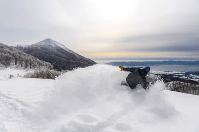 Hoshino Resorts NEKOMA Mountain Mulai Menjual Tiket Terusan Musim 2026-27 serta Tiket Lift Baru untuk 3 Hari dan 5 Hari
