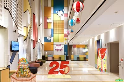 近铁环球城酒店以"Colorful Pop Journey - 25 Years of Smiles"装饰庆祝25周年