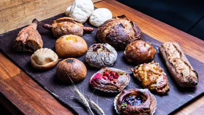 교토의 인기 베이커리 'fiveran osaka coffee BASE' 에키마르쉐 오사카점 오픈