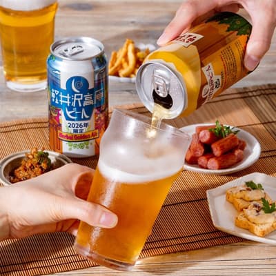 Staf Yoho Brewing Mengunjungi Kuzefuku Shoten untuk Acara Paduan Bir dan Camilan