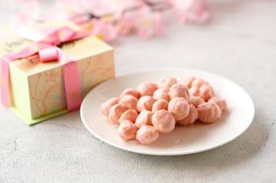 横滨夏威夷卡哈拉酒店及度假村推出春季限定夏威夷果仁巧克力樱花