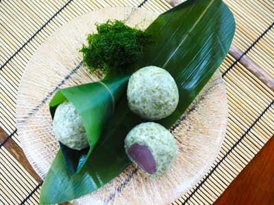 Okamedo 七夕限定麩饅頭，選用珍稀「筋青海苔」