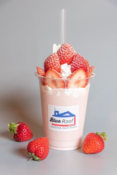 糸島Blue Roof推出使用奢華當地草莓製成的全新「甘王思慕雪」