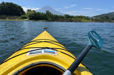 CAMP SATOMIYA在河口湖畔盛大开业，提供免费独木舟与皮划艇租借
