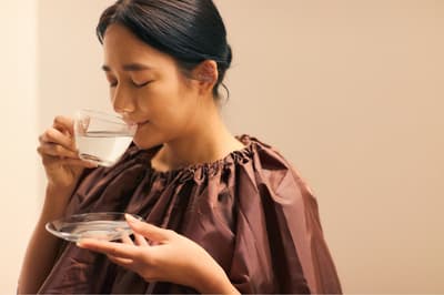 Fourtreat Hakone Sengokuhara lanza una estancia de bienestar exclusiva para mujeres con vapor de artemisa y una mascarilla facial exclusiva de Hakone
