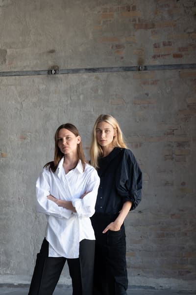 BoConcept 攜手哥本哈根設計工作室 atelier axo，推出 2026 春夏首次聯名系列