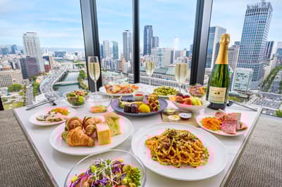 Special 4-Day Mother's Day Lunch Buffet at THE C's SKY DINING in Osaka