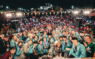 笠间首届为期两天的盆舞与烟花大会吸引超过1.5万人参加