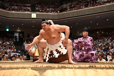 Viewing Plans for the November Grand Sumo Tournament in Kyushu (November 8-22, 2026) Now on Sale at tabiwa Travel
