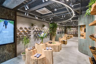 BIRKENSTOCK Membuka Toko Konsep Baru di Shibuya dengan Tema "Aliran" Kota