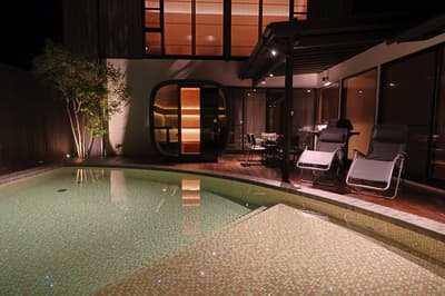 京都天橋立的 Auberge Villa SOSO 新增純黑私人桑拿