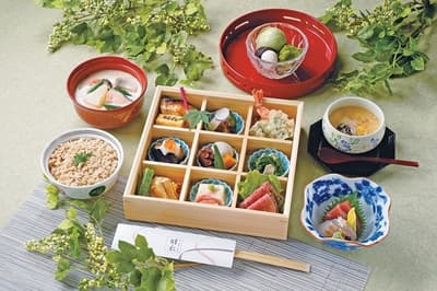 明治纪念馆“羽衣”餐厅在黄金周推出特别“旬彩御膳”午餐