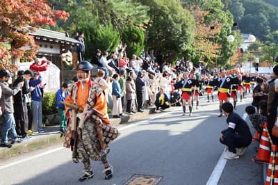 Festival Kastel Izushi ke-54 Menampilkan Prosesi Daimyo dan "Oneri" Kabuki Eirakukan pada Hari yang Sama
