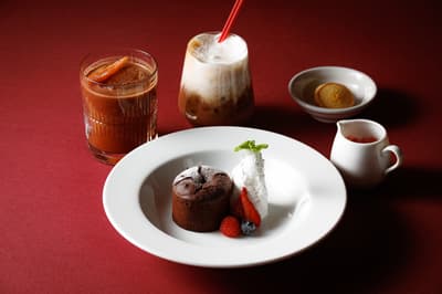 IL LUPINO PRIME 在青山推出限定情人節菜單，包含奢華甜點和雞尾酒